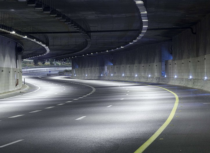 transit---road---tunnel---iStock-111923400.jpg