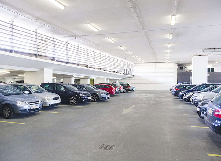 parking---iStock_000048510698_XXXLarge.jpg