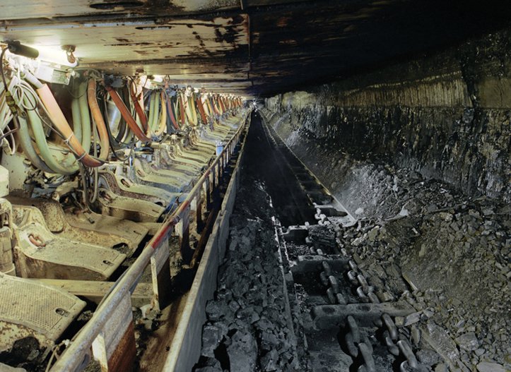 mining-tunneling - longwall conveyor.jpg