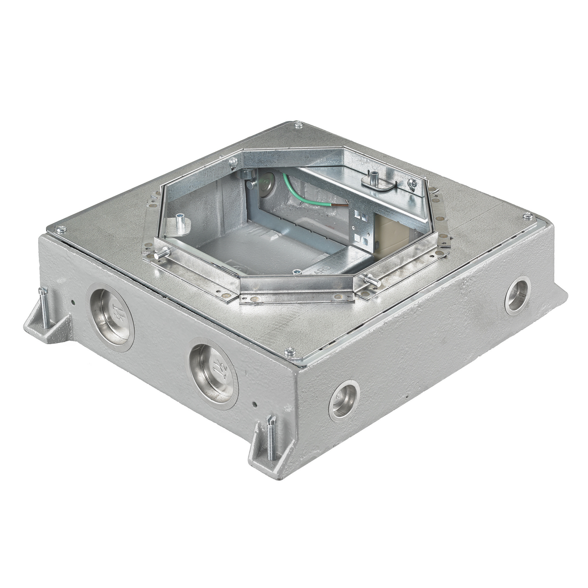 Recessed 4 Gang Concrete Floorbox With Round Er Cfb4g30rci Wiring Device Kellems