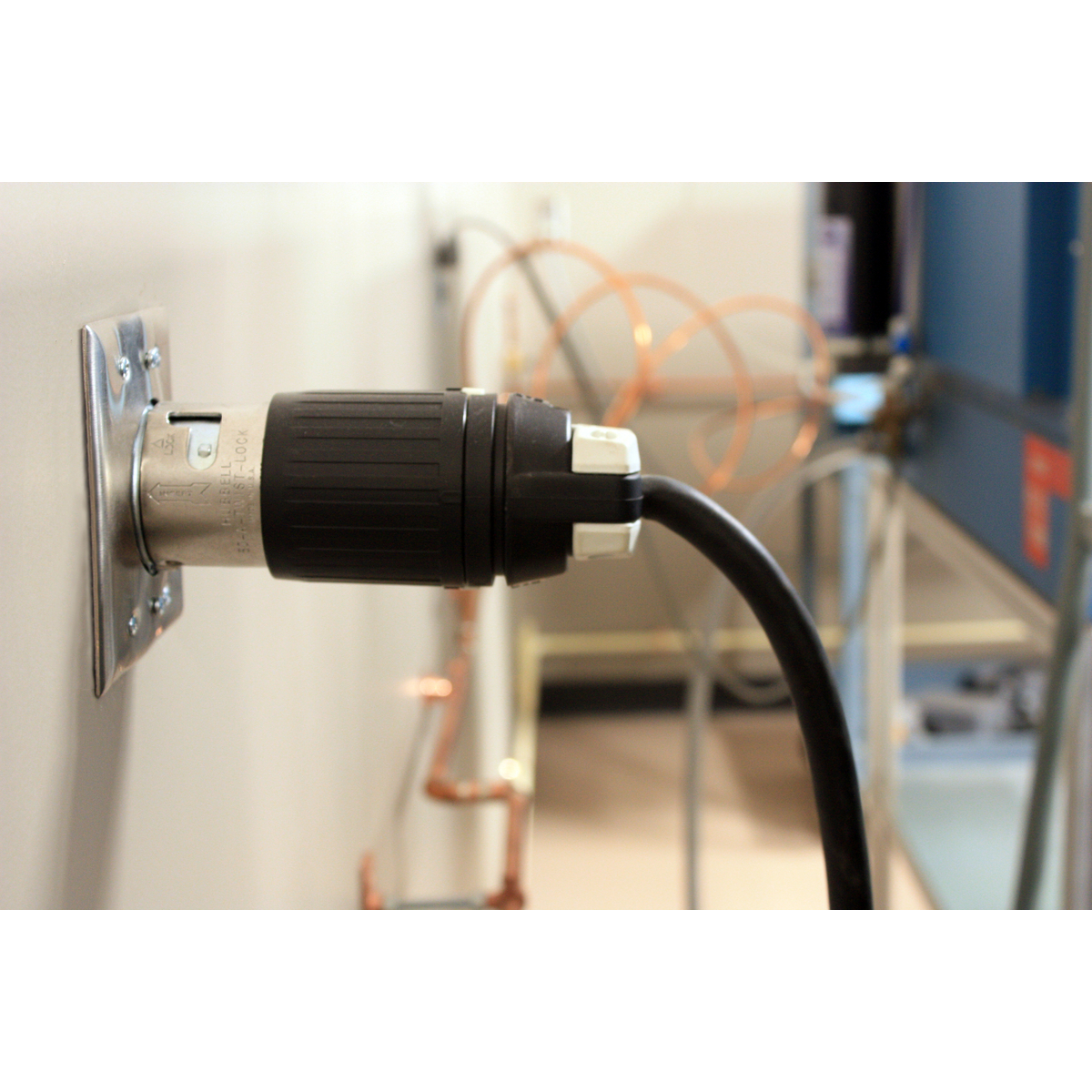 Hubbell CS8365C Twist-lock Locking Electrical Plug for sale online 