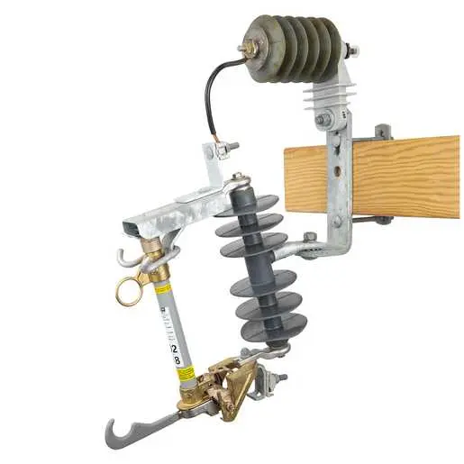 Image of CP72EL112PB 15 kV, 110 kV BIL, Type C Linkbreak Polymer Cutout / Arrester Combination w/100A 10kAIC fuseholder