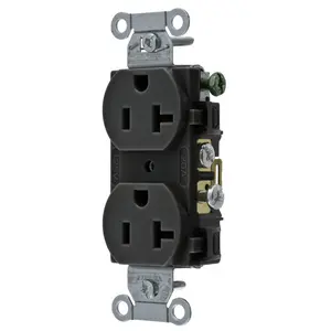 Image of CR20BLK Dispositivos de cuchilla recta, receptáculos, dúplex, calidad comercial, 2 polos, 3 cables, conexión a tierra, 20A 125V, 5-20R, negro